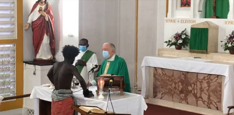 Asalto a una iglesia