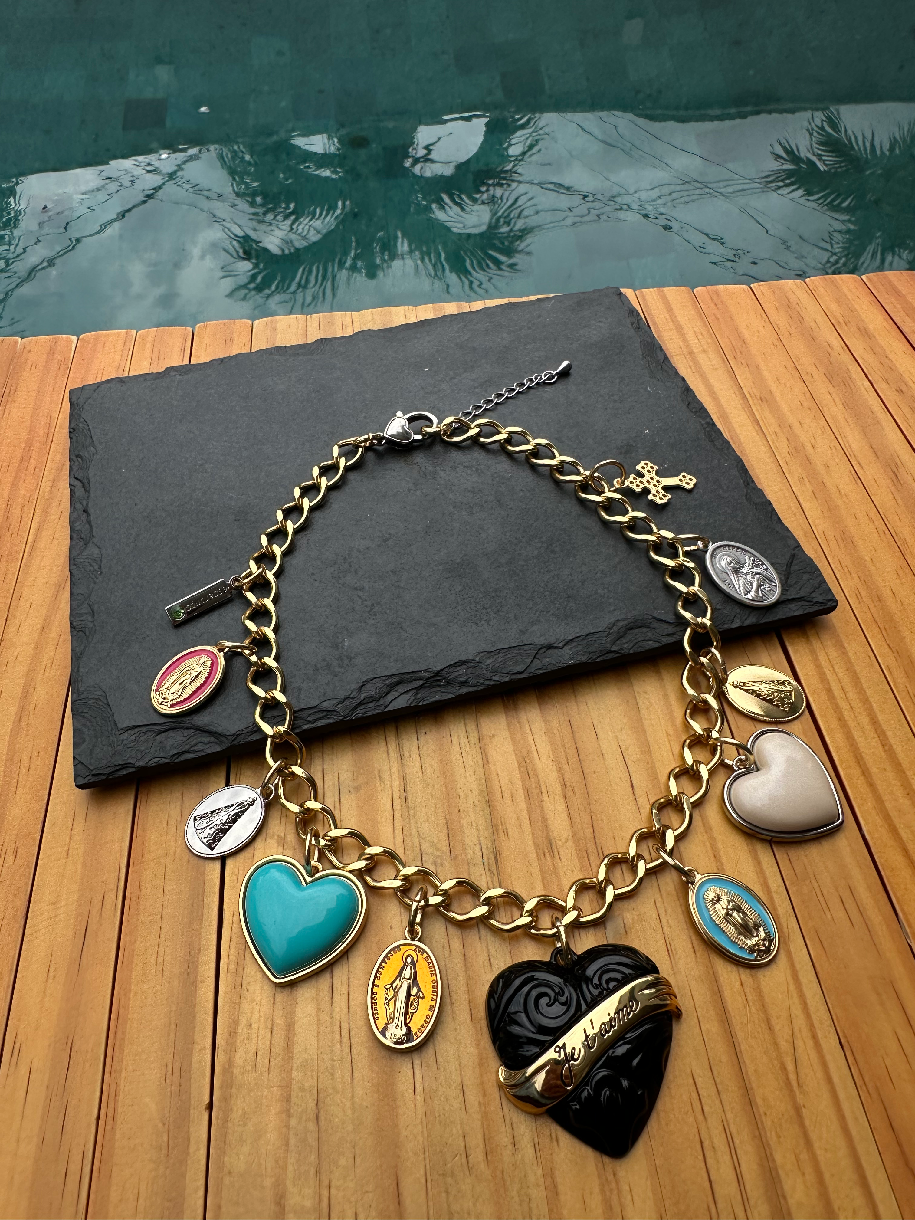 Colar Maxi Corações e Santas