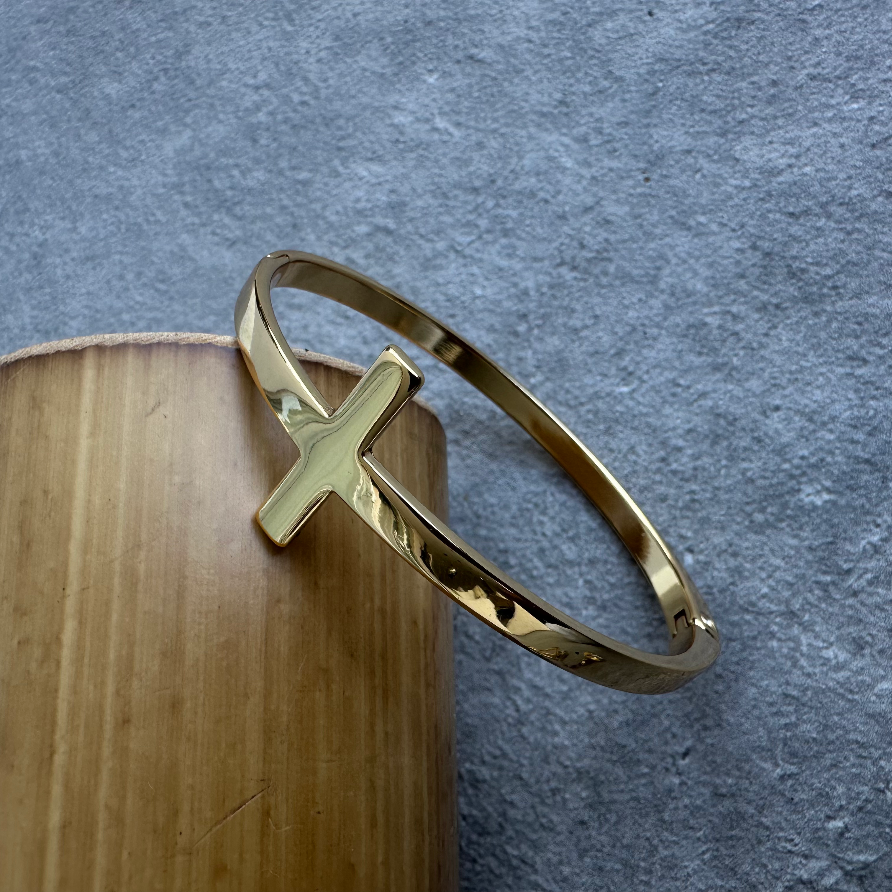 Pulseira Bracelete Cruz