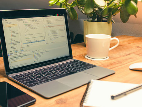 Disorganised student notes across multiple apps — the problem a structured Notion database solves.