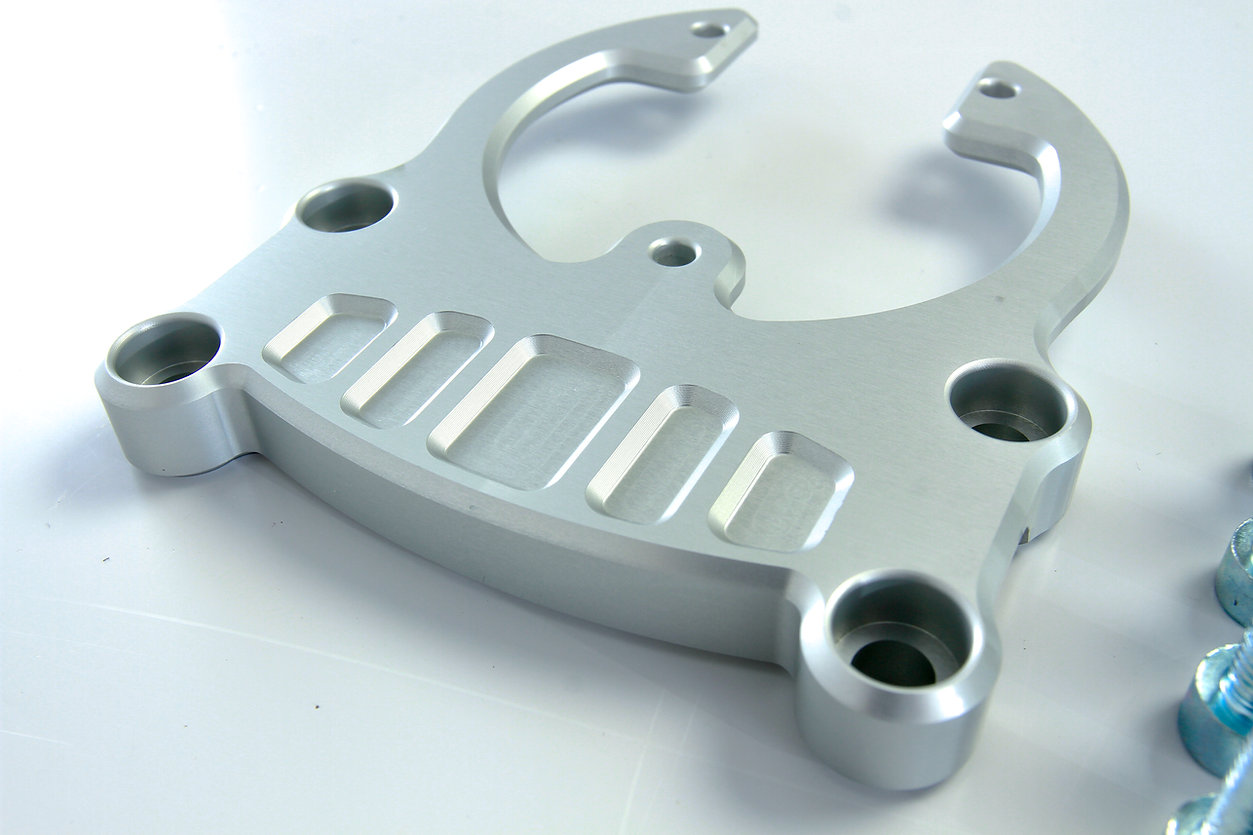 patte de fixation compteur aluminium cnc royal enfield hunter 350