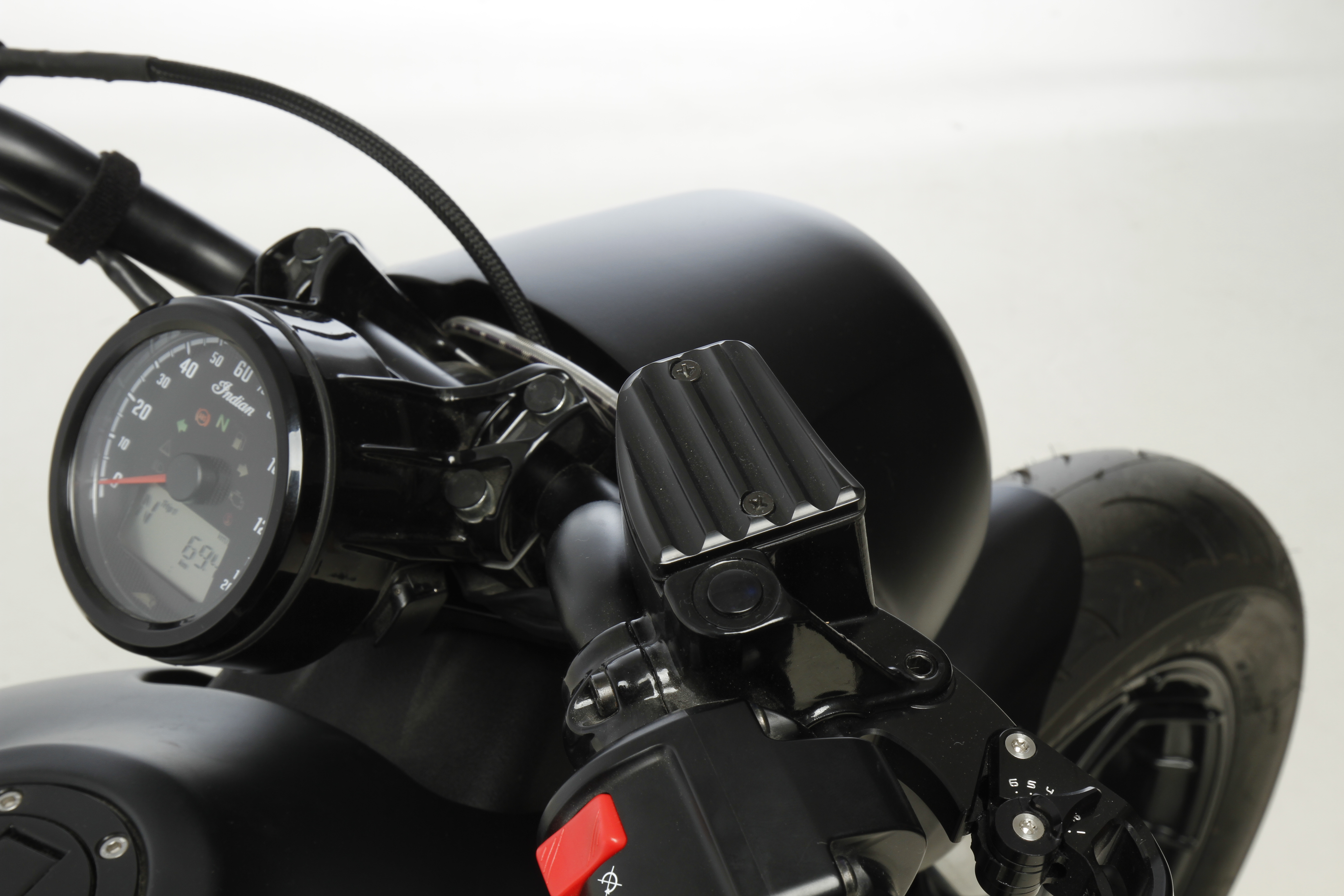 Bocal Maitre cylindre ALU CNC INDIAN SCOUT BOBBER