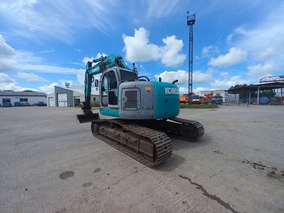 Miniatiūra: Kobelco SK235SR