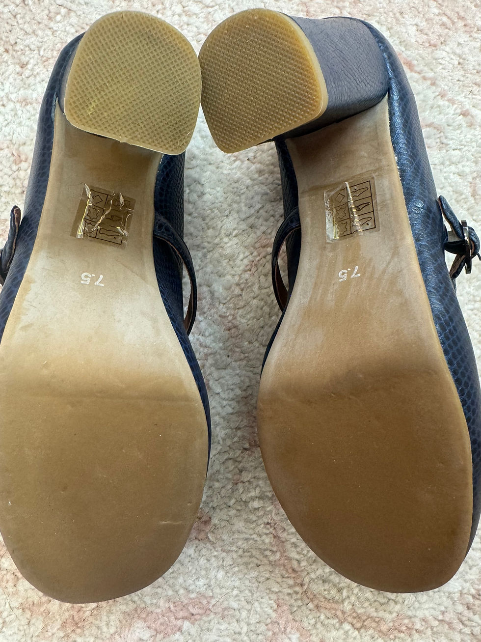 Thumbnail: Jeffrey Campbell Pump SZ7.5