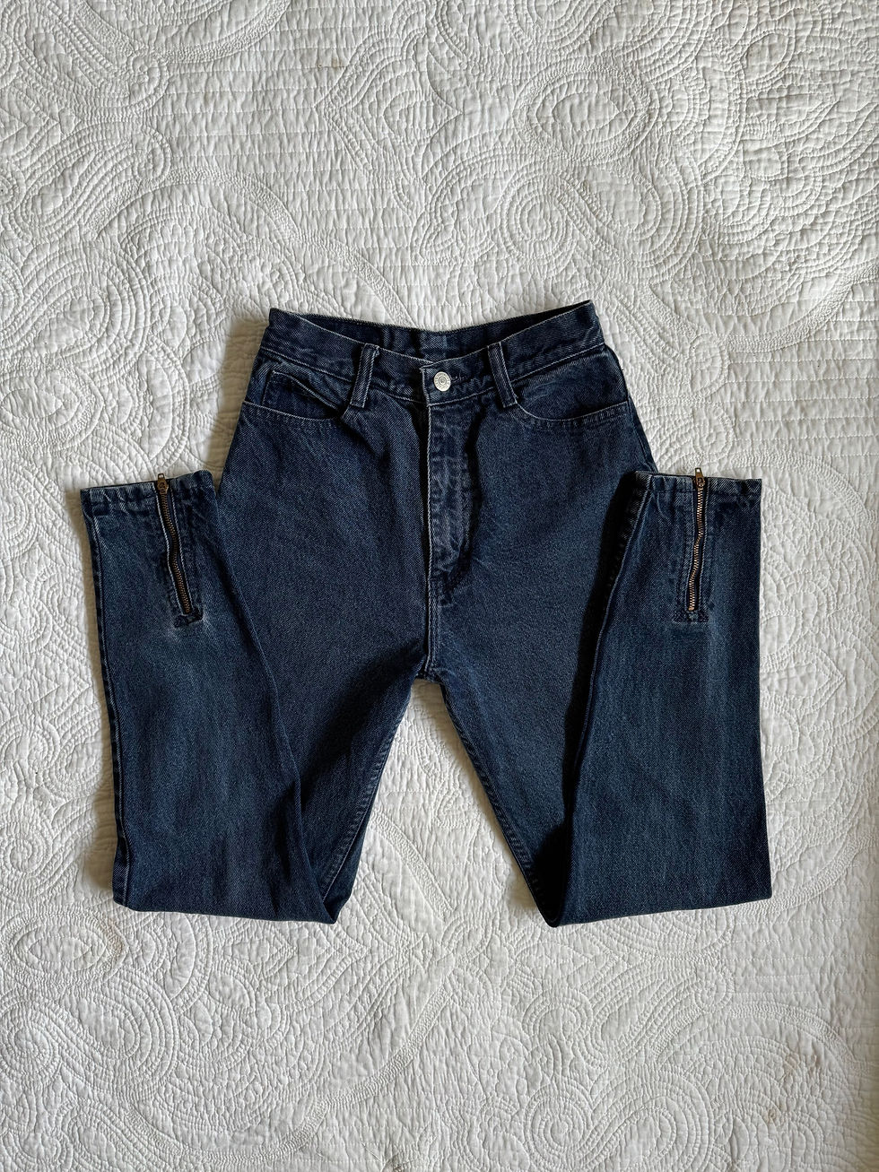 Thumbnail: Vintage 90’s Jordache Zipper Hem Jeans size 24