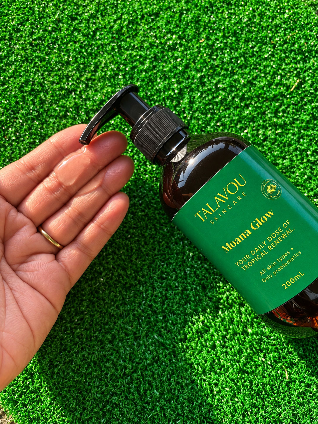 Moana Glow Cleanser