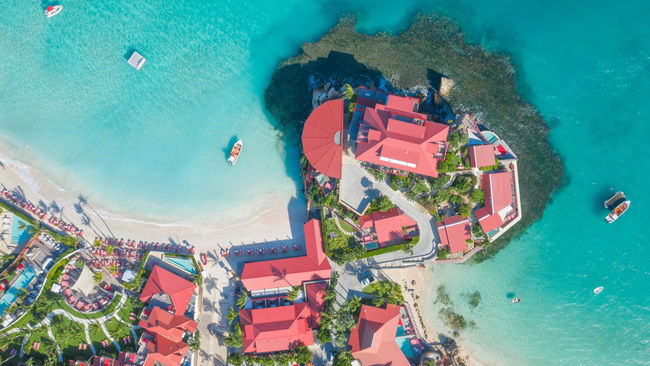 High Society: Get Away to St-Barths