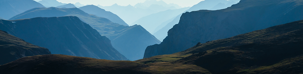 Layered Mountain Horizon