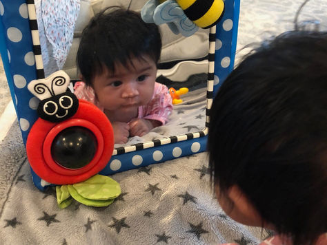 Using a mirror for speech development