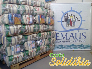 Emaús de São Miguel realiza doação de cestas básicas à famílias necessitadas