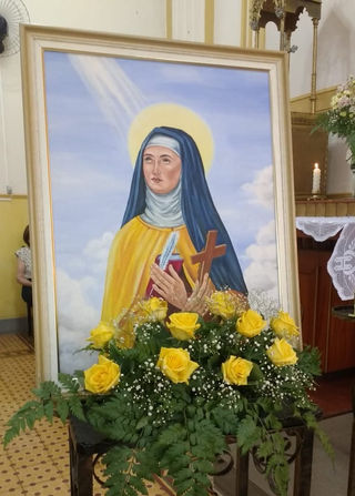 Paróquia Santa Teresa celebra sua padroeira