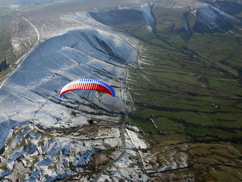 Miniatura: PARAPENTE APCO THRUST HP