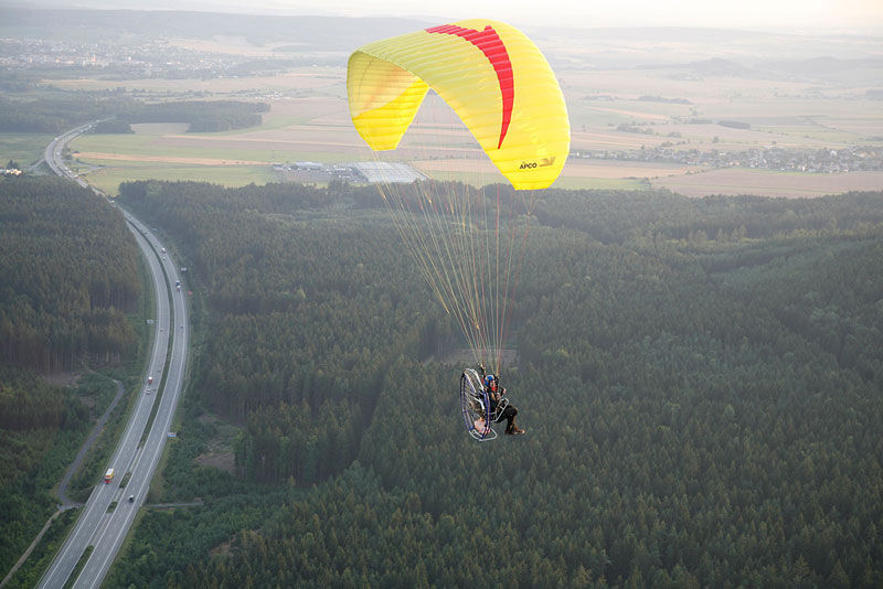 Miniatura: PARAPENTE APCO THRUST HP