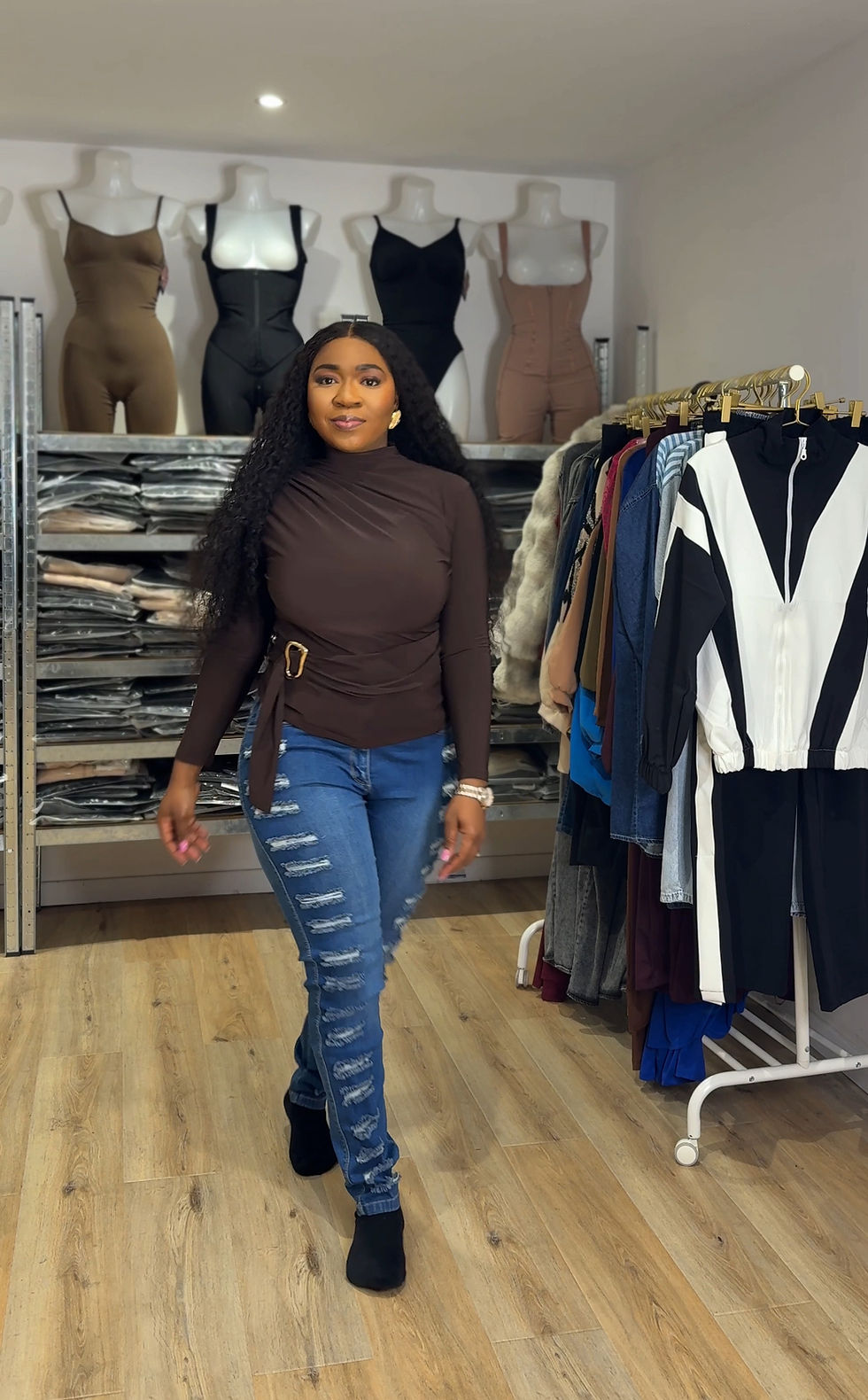 Thumbnail: Bella Ruched Accent down Top