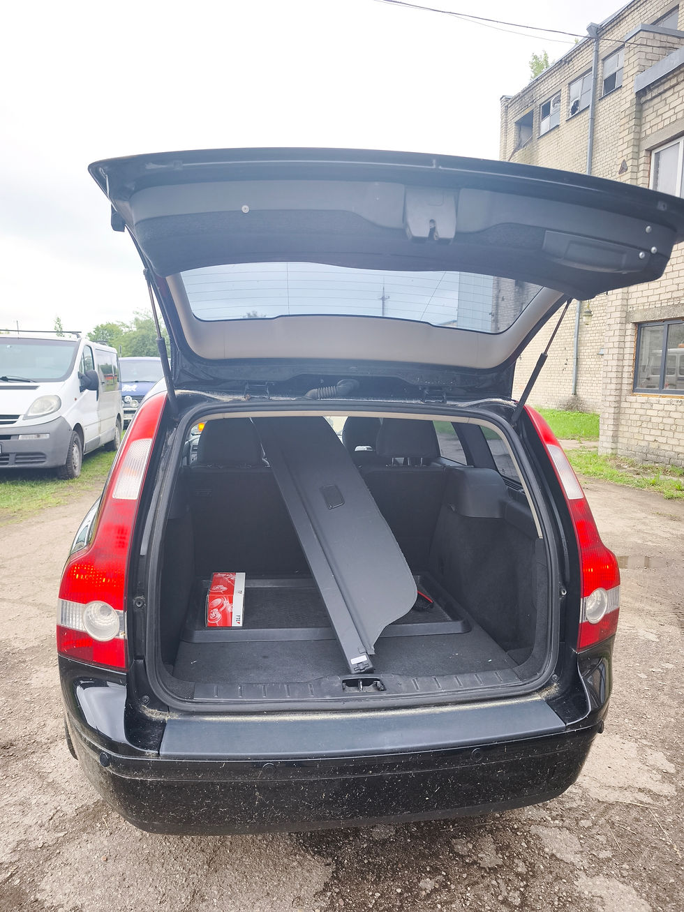 Thumbnail: Volvo V50