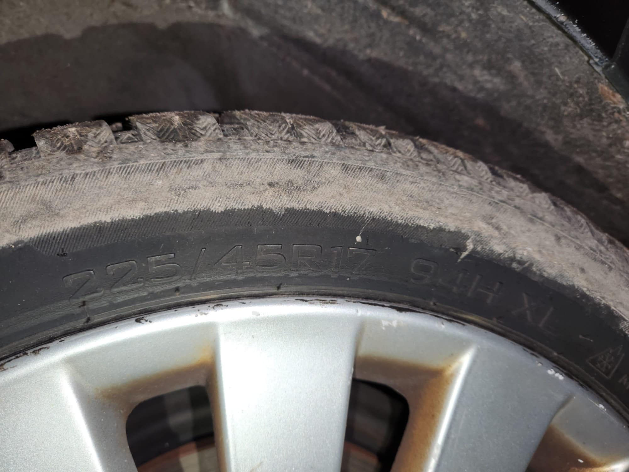 Ziemas riepas 225/45 94H XL