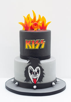 KISS cake