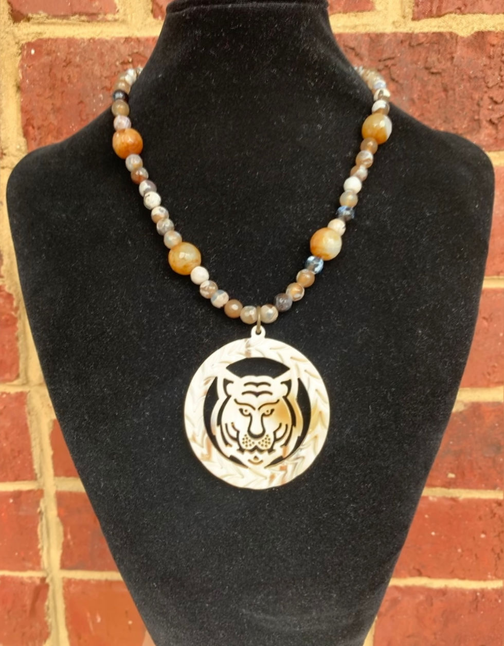 Thumbnail: Queens of the Valley Tiger Necklace 