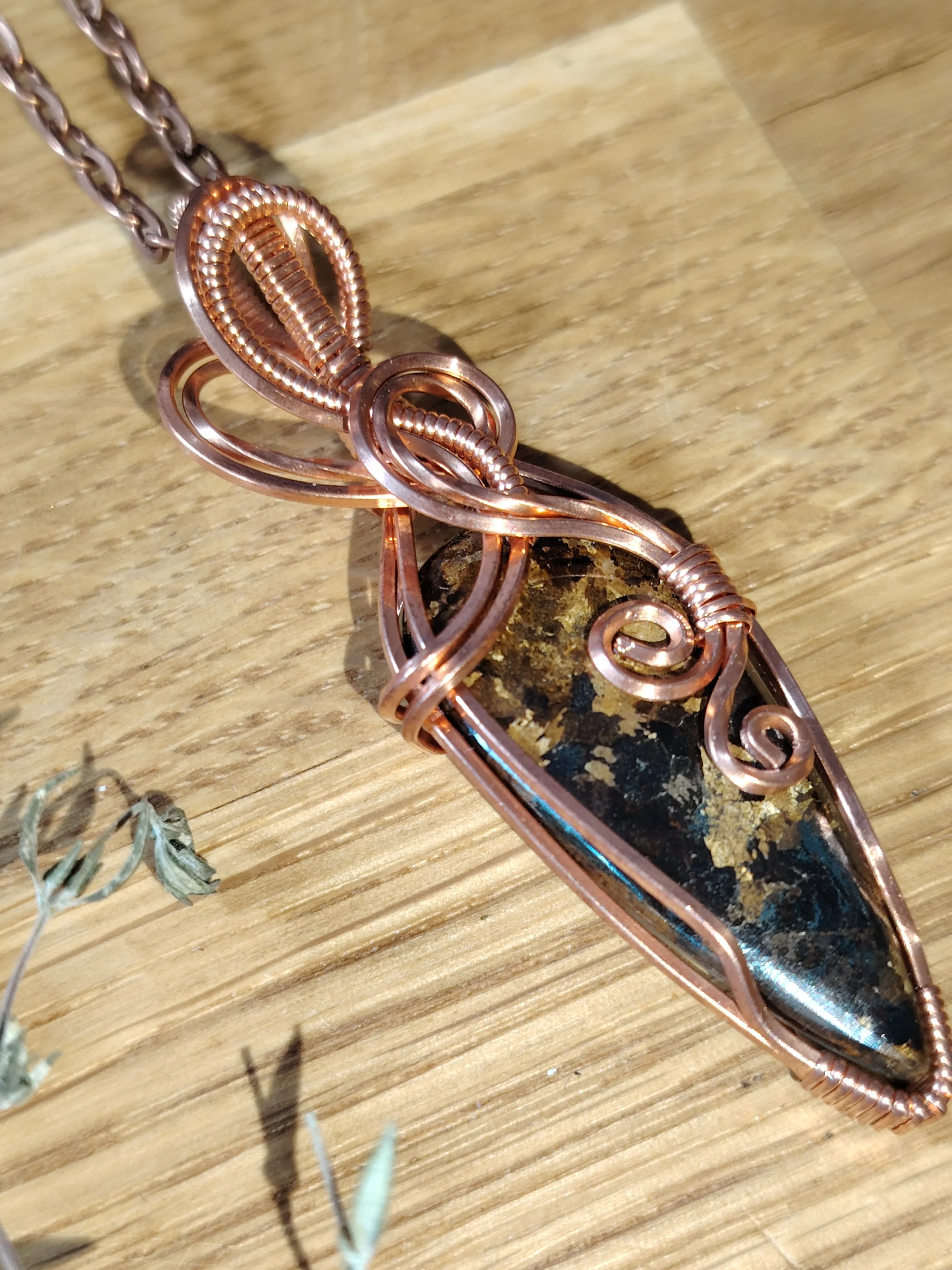 Molten Quiet Pendant – Bronzite in Copper Wire