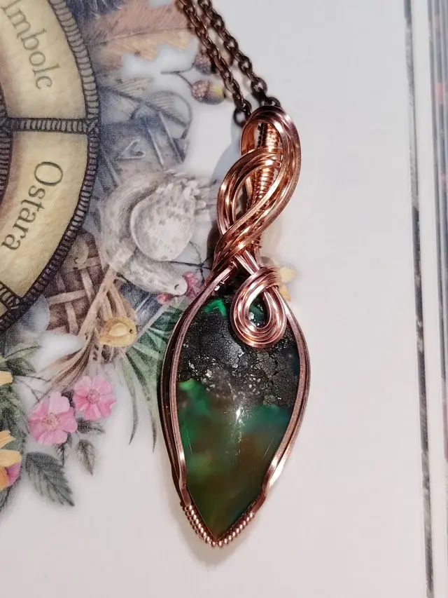 Thumbnail: Nightbloom Pendant – Marcasite Doublet in Copper Wire 
