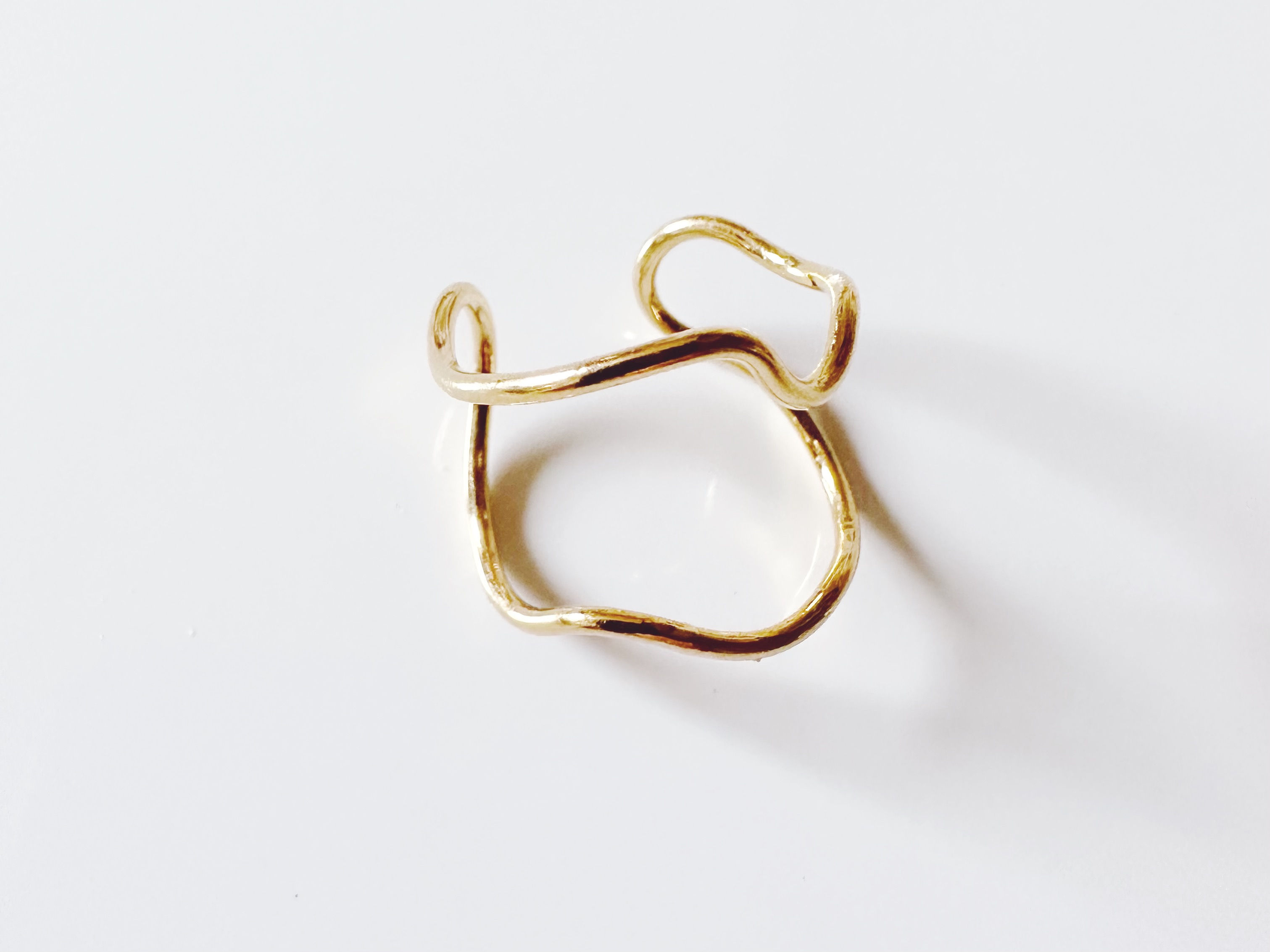 Bague ajustable Ligne indéterminée, Dorée 1 micron