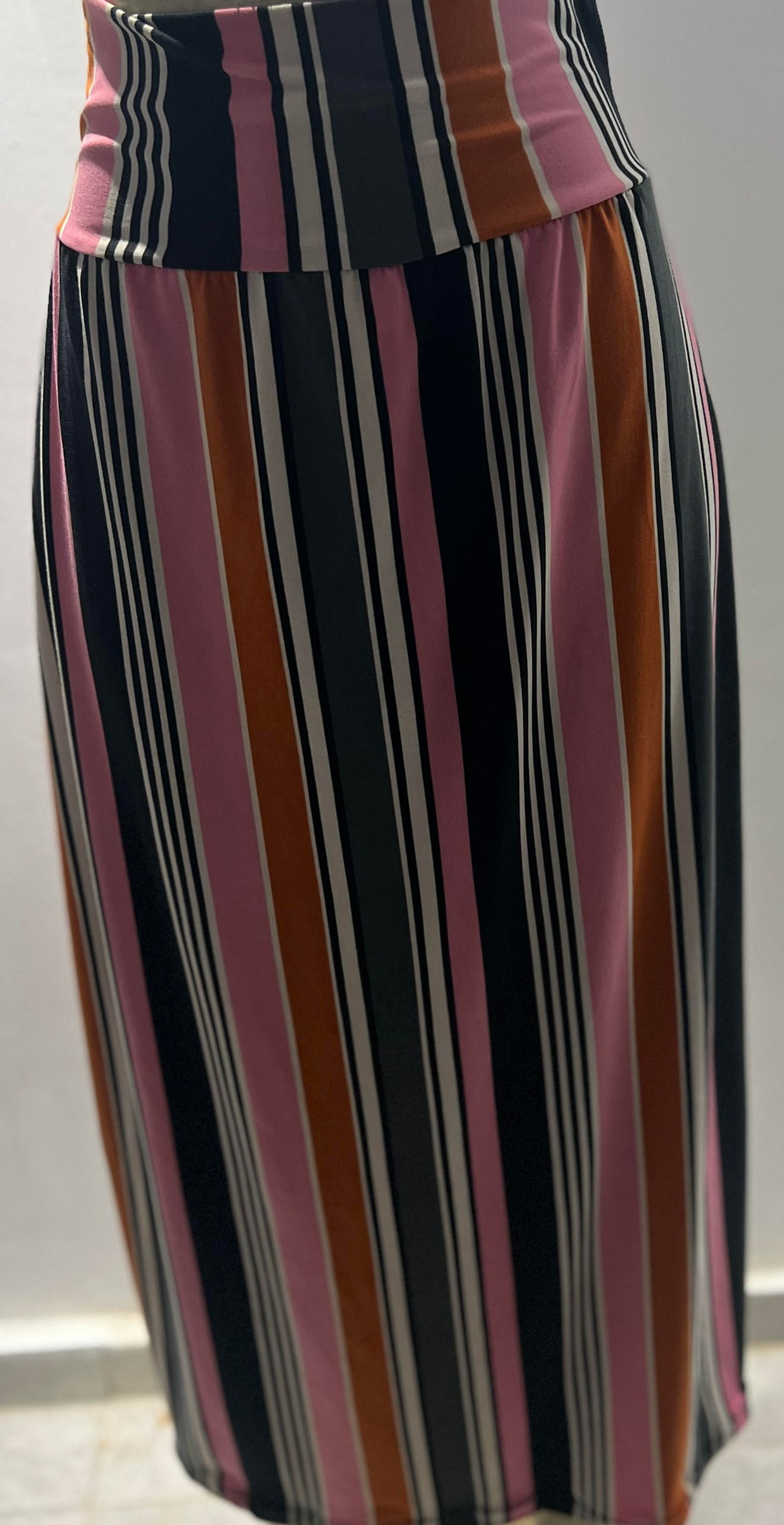 MAXI SKIRT PINK LINE 022