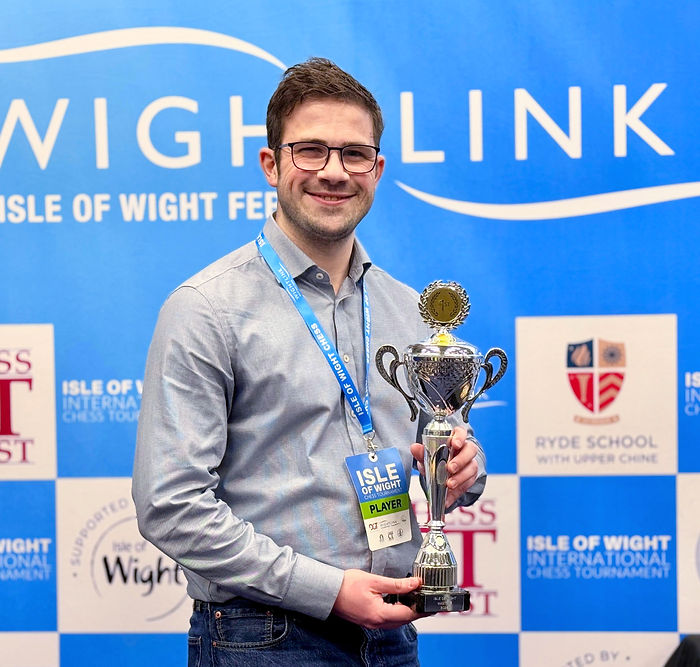 R9 - WING CHEE MAN IOW MASTERS (21)_edited_edited.jpg