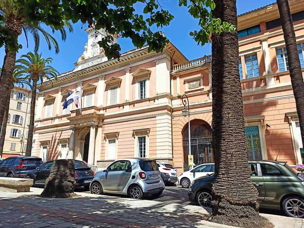 maison de maitre, mairie, Ajaccio, rue passante