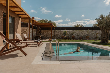 KALLES HOMES & VILLAS,