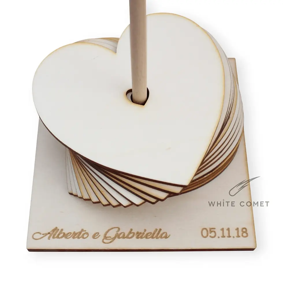 Miniatura: Guestbook Libro degli Ospiti in legno, con cuori impilati su un bastone, personalizzato laser con nomi sposi e data