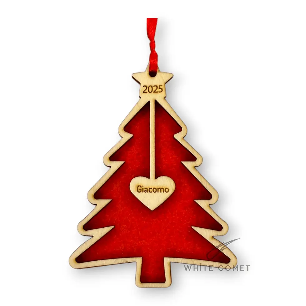Miniatura: Decorazione pallina natalizia a forma di albero in legno con cuore personalizzato e fino a 7 nomi