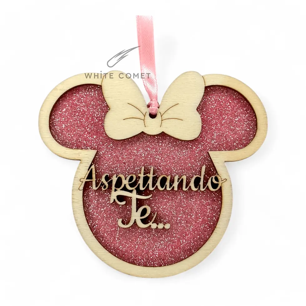 Miniatura: Decorazione natalizia in legno a forma topolino con scritta “Aspettando Te…”, sfondo glitterato blu e nastro in raso