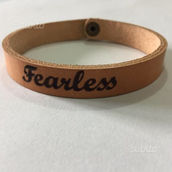 Bracciale in cuoio con incisione laser personalizzata