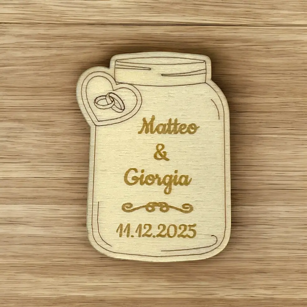 Miniatura: segnaposto in legno sagoma barattolo, per matrimonio, inciso laser e personalizzato con nomi e data