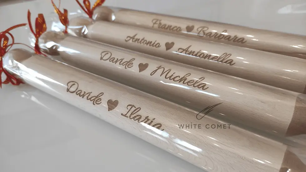 Miniatura: Mattarelli in legno, incisi personalizzati, con confezione in cellophane