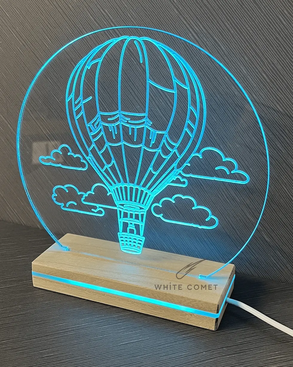 Miniatura: Lampada in plexiglass con base in legno, illuminata RGB, con disegno mongolfiera
