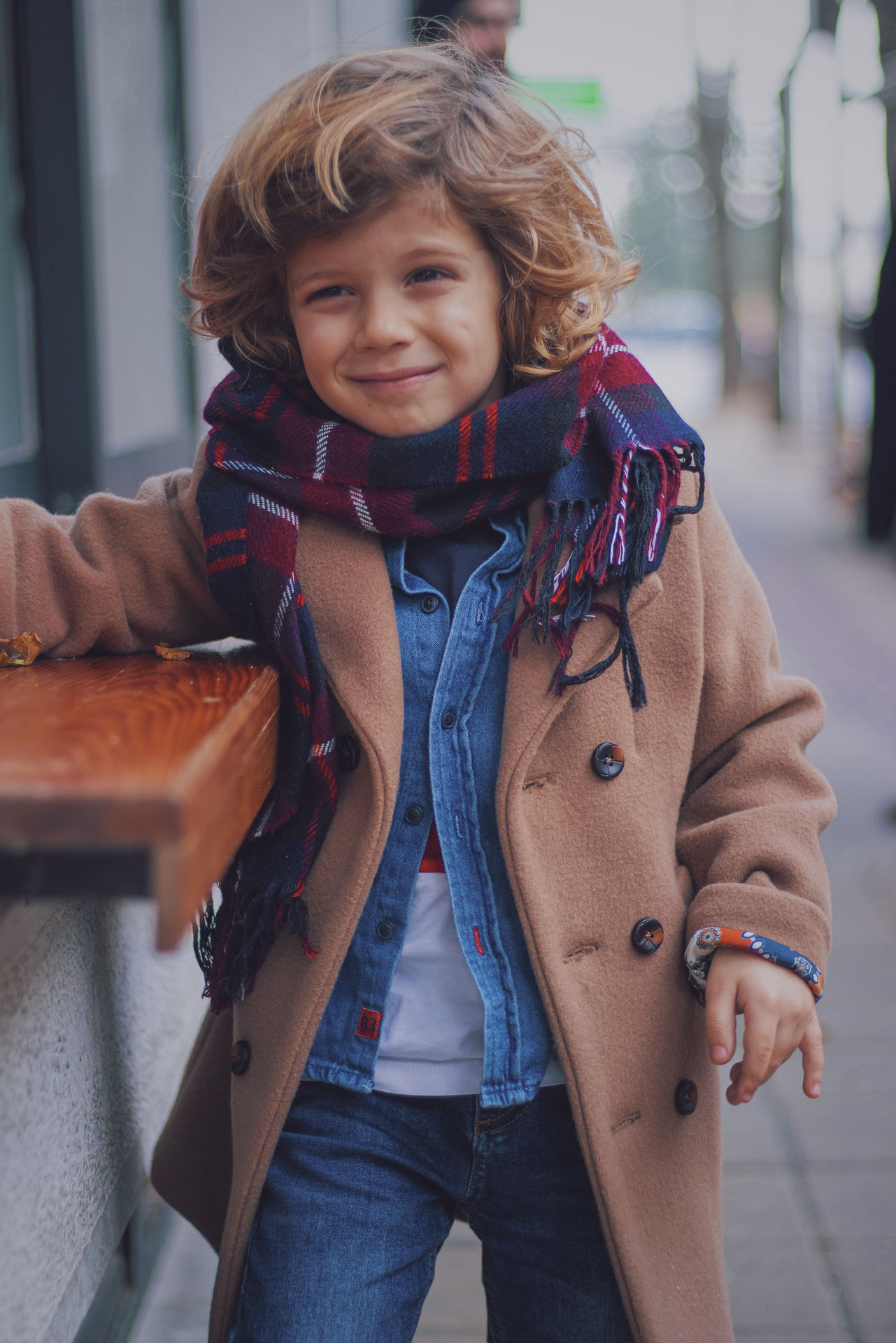 Vuna/kašmir kamel kaputić na dvoredno kopčanje za dečake