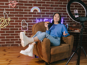 The Creator Economy in 2024: How Influencers Are Becoming CEOs of Their Own Brands
