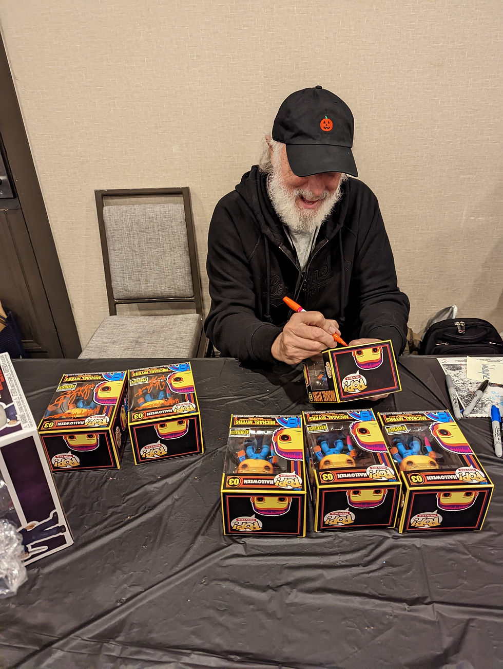 Thumbnail: Autograph Nick Castle Black Light EE Exclusive Michael Myers