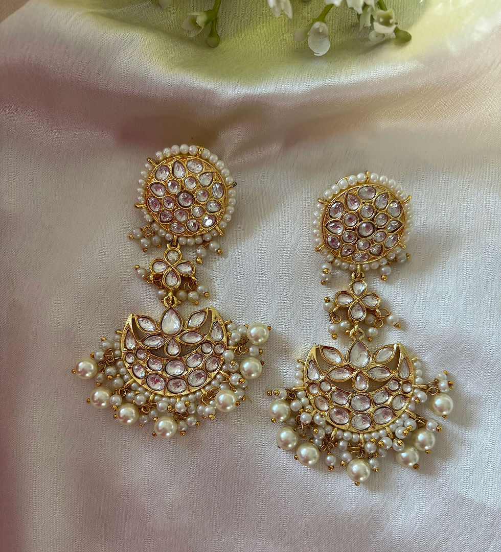 Thumbnail: Kundan pearl necklace