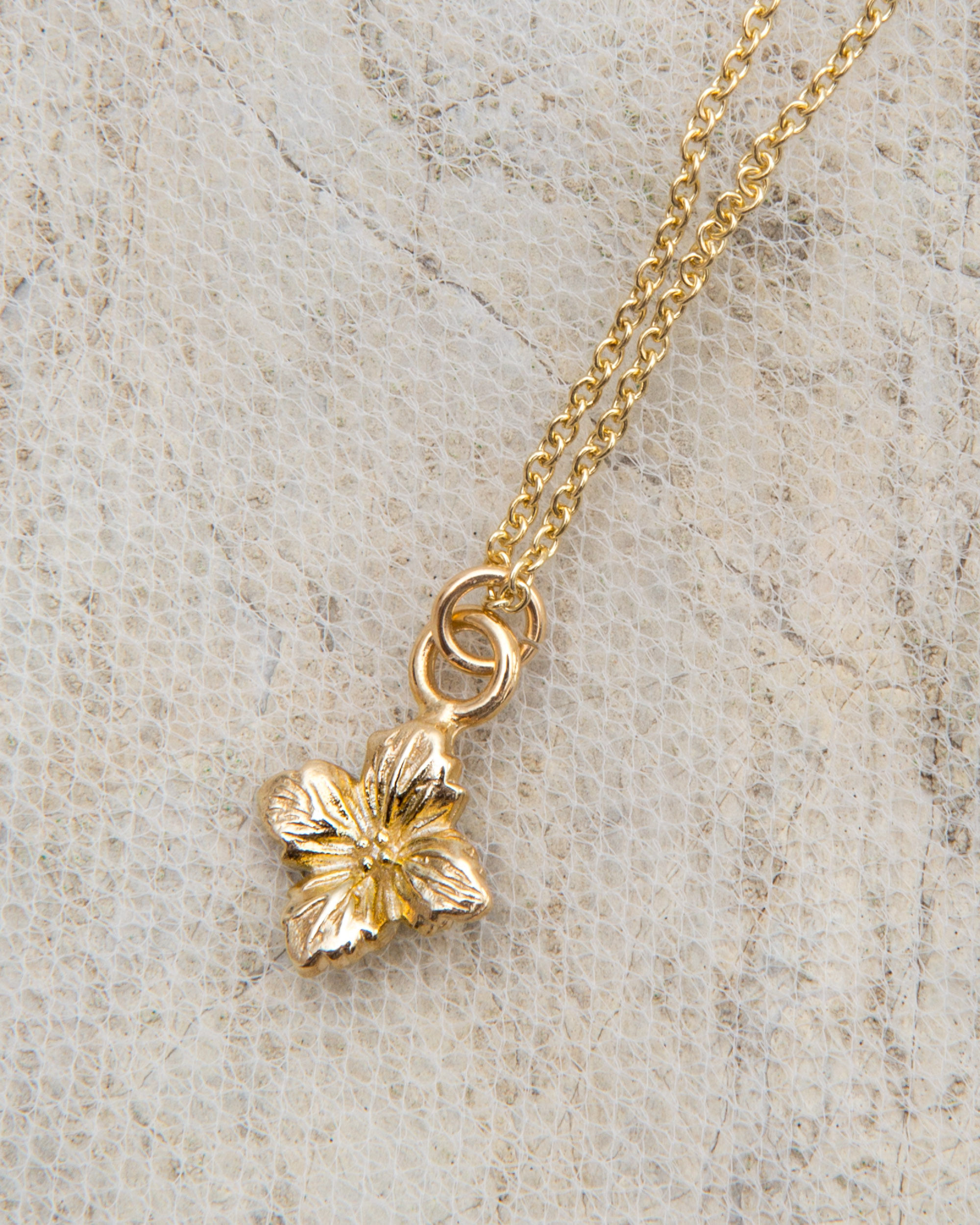 Hydrangea Pendant Choker Necklace