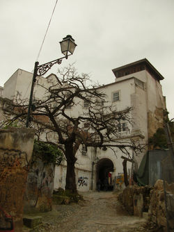 The streets lined with S.Jorege