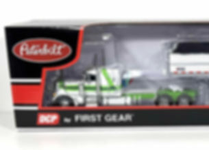 1/64 DCP Pete 379 w/ 48’ Flattop Sleeper