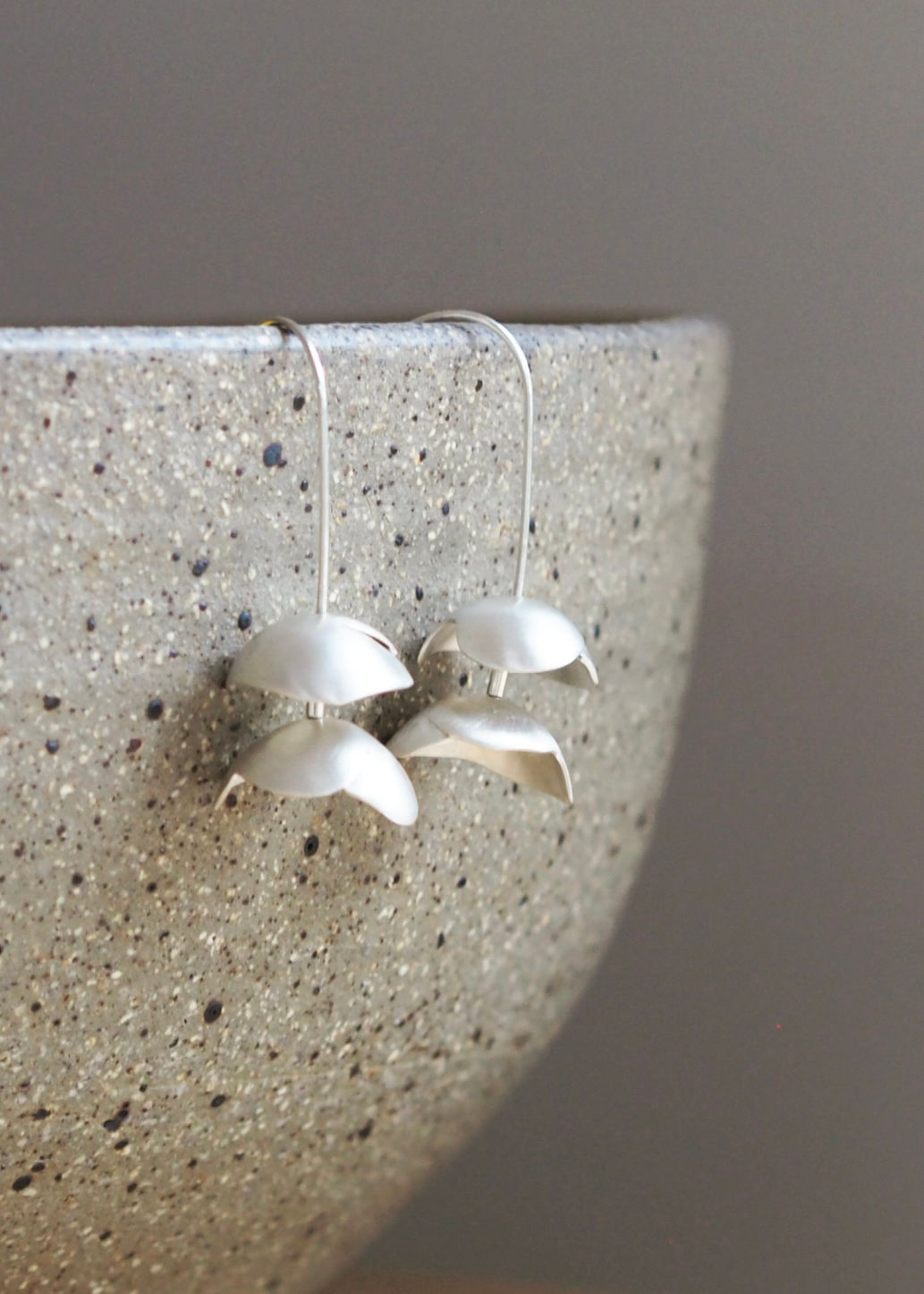 Cinerea Earrings 