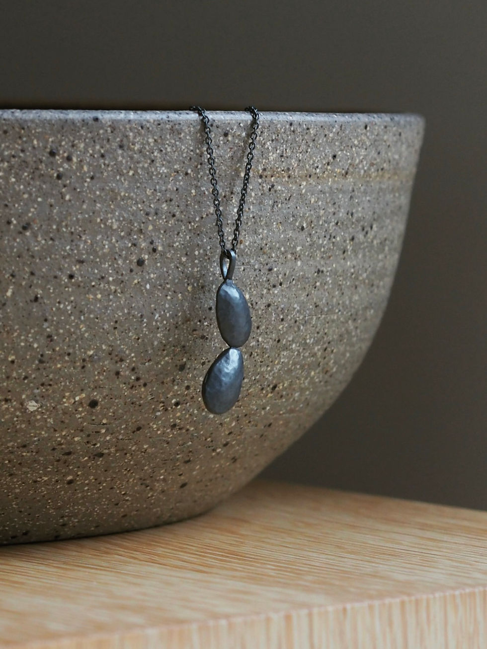 Thumbnail: Pebble drop neckpiece