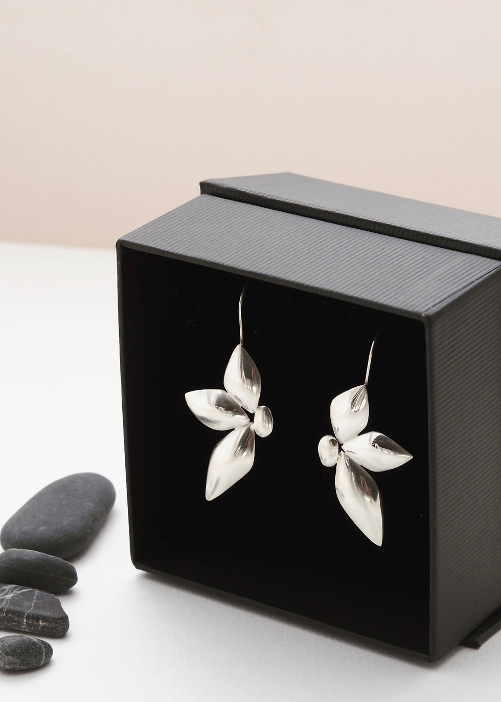 Thumbnail: Edelweiss earrings 