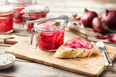 Eingelegte_rote_Zwiebeln