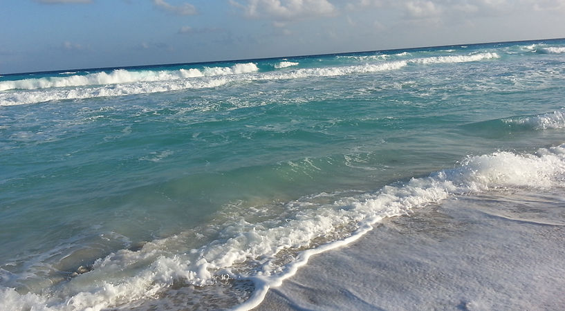 The gorgeous beach and water in Cancun, Mexico