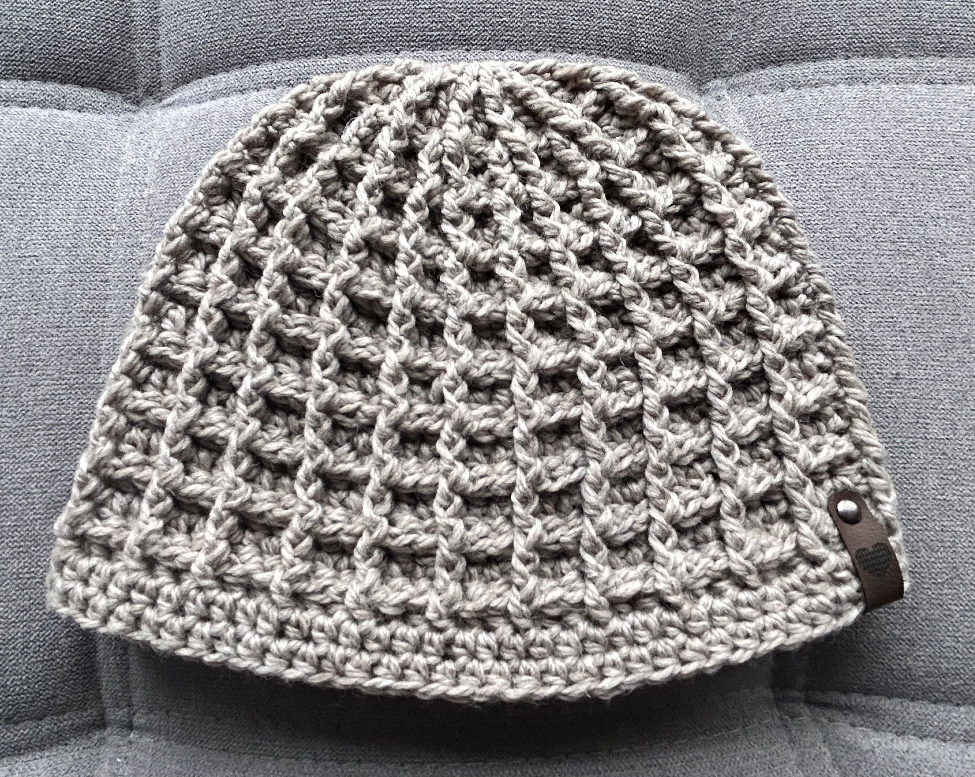 Taupe kleurige muts - 100% ecologische wol (Man - large)