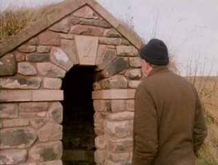 Beyond Lawn and Order / Rodrigo Ortiz Monasterio